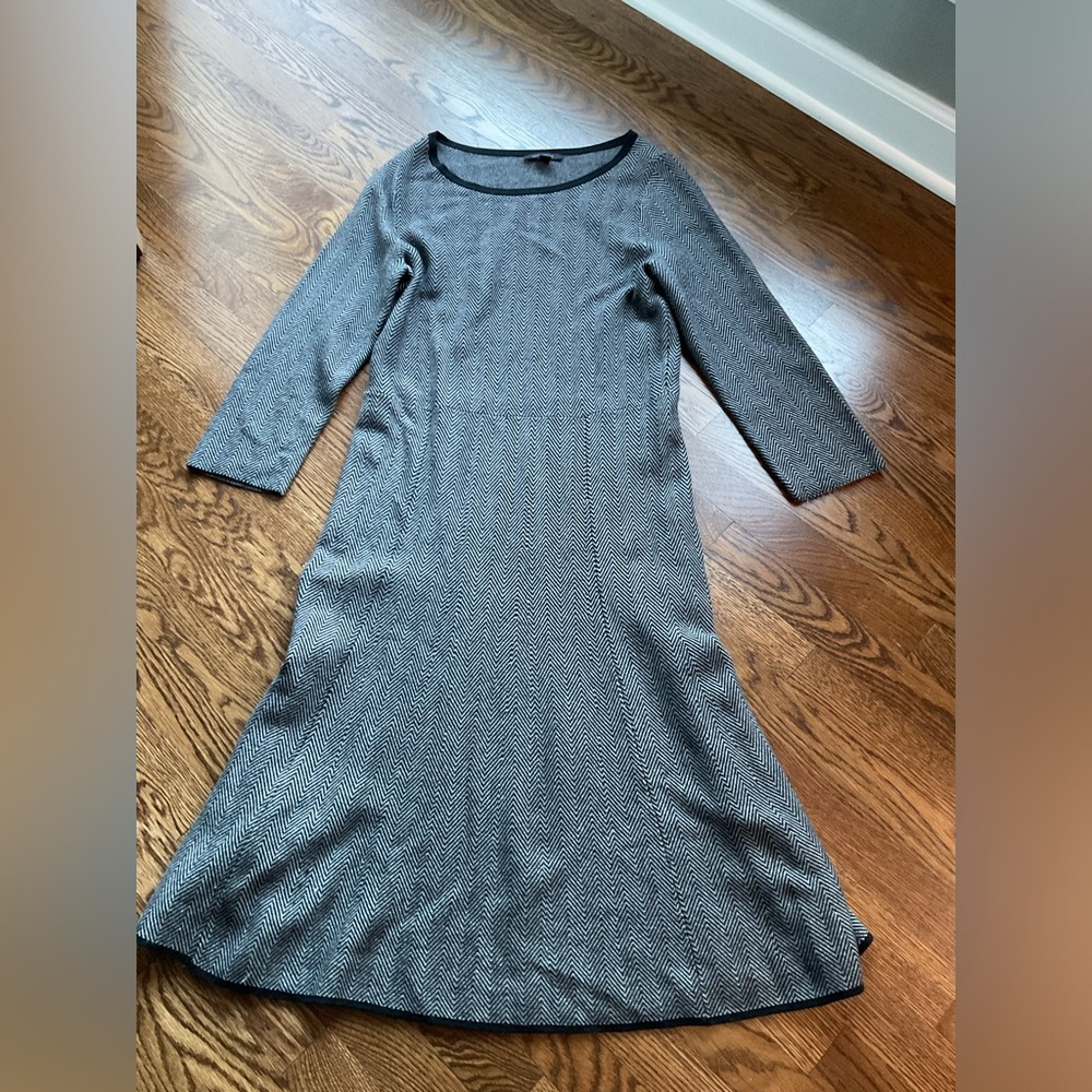 Ann Taylor Maxi Dress 3/4 Sleeve Crew Neck